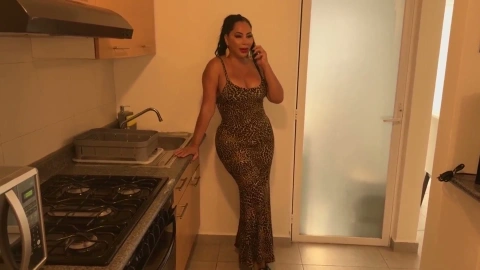 Lonely Step Aunt Gali Diva - Solo Mi Tia