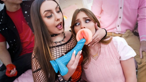 Cam Swap with Violet & Lucy: Mouth & Pocket Fun