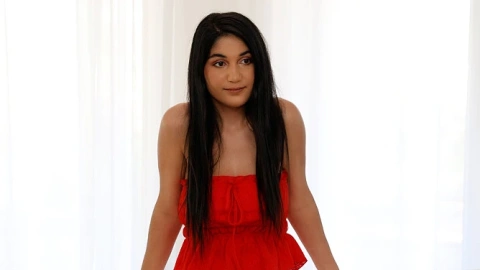 Zarina's Audition: Hot & Alluring Scene