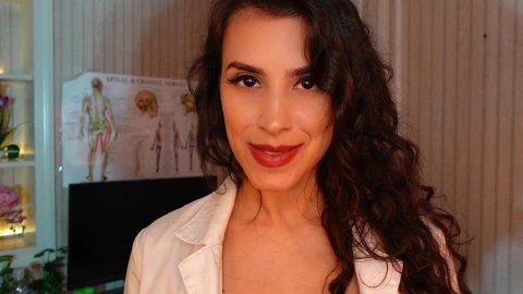 Irma La Dulce - Chiropractic Sex & Gum Play